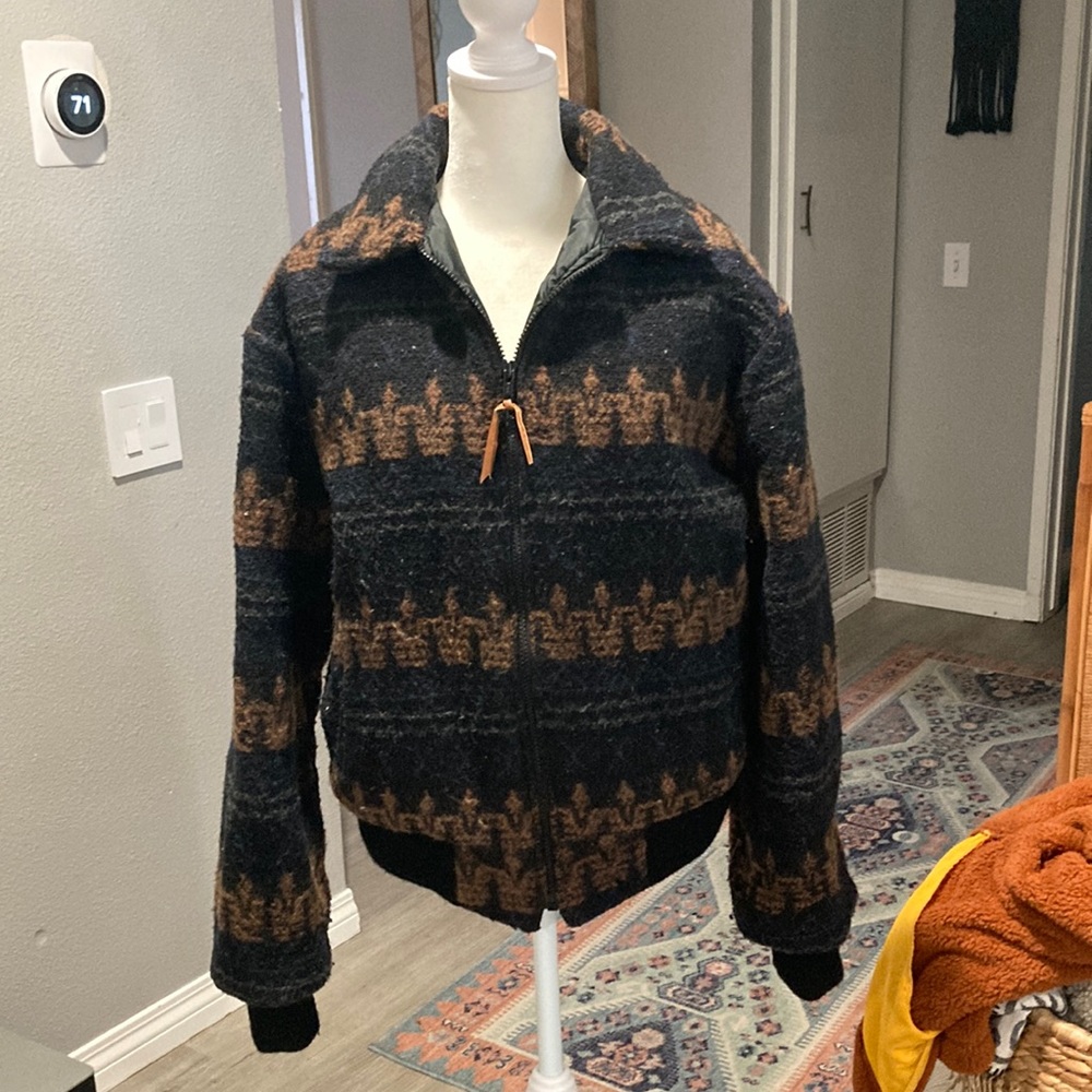 Thunder Bay vintage wool mountain jacket. Size Small.
